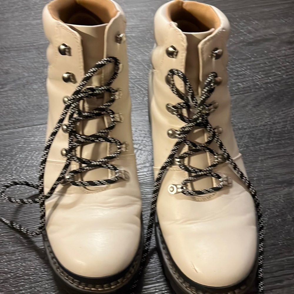 Combat boots